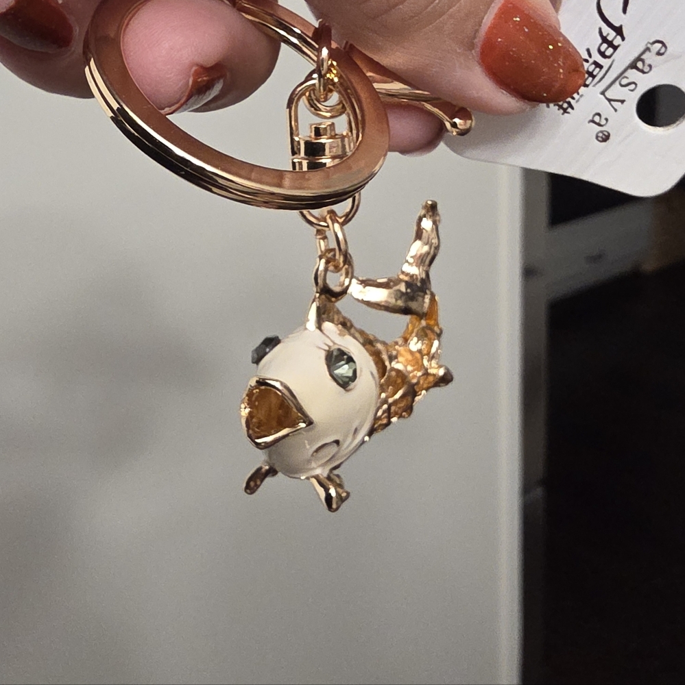 Good Luck GoldFish Bagcharm / Keychain - Picture 4 of 5